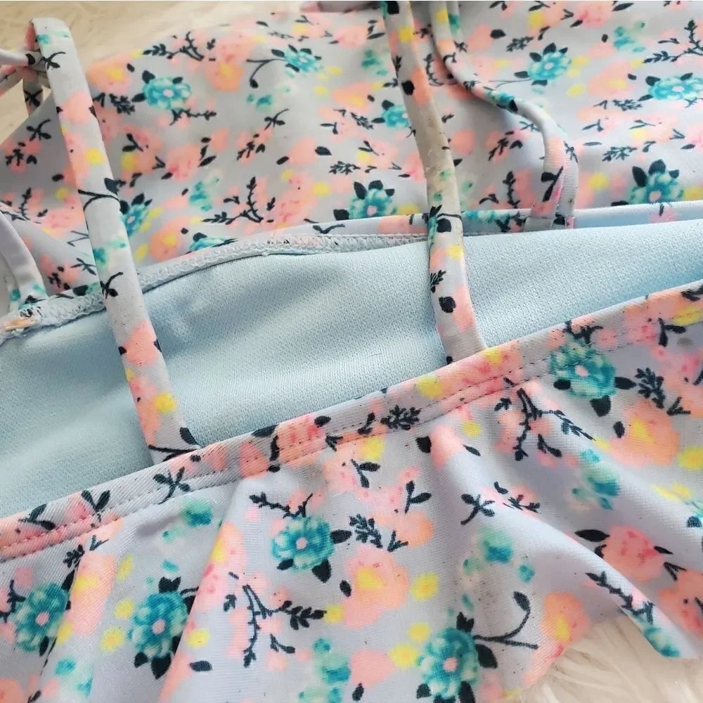 Girl's Floral Two Piece Bikini Size XS (4/5)